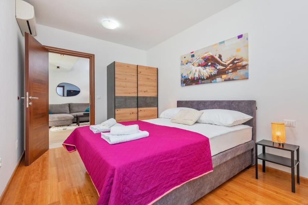 Stylish Two Bedroom Apartment&Garage Parking Place Дубровник Экстерьер фото