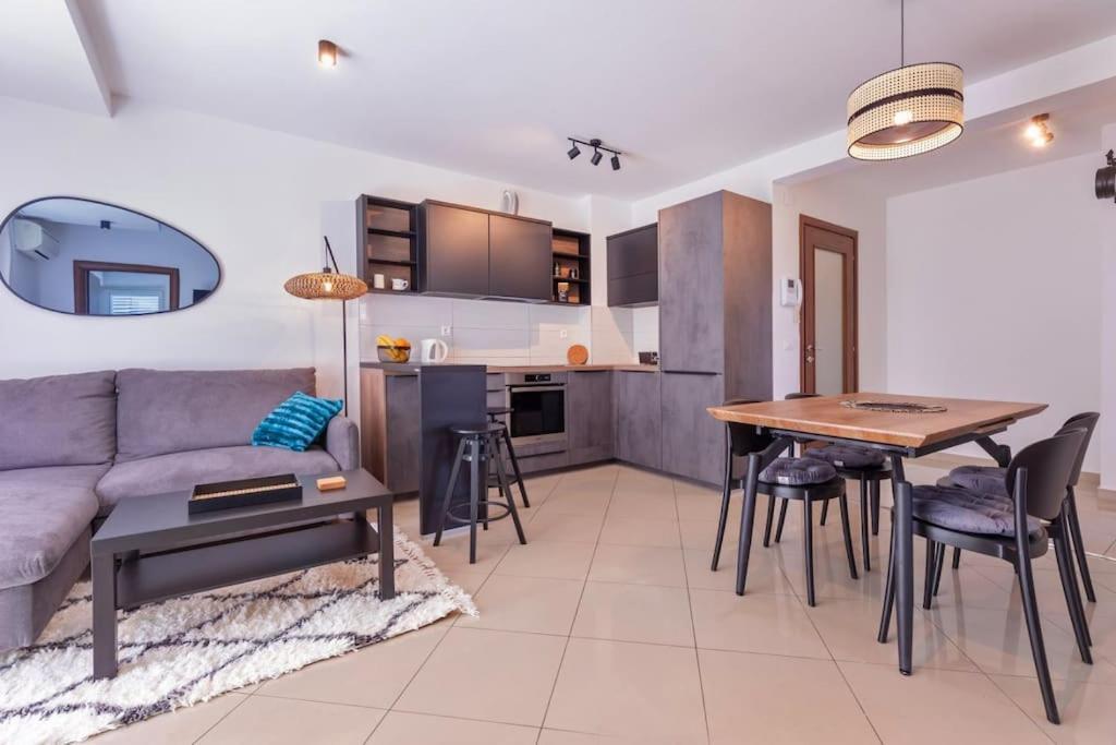 Stylish Two Bedroom Apartment&Garage Parking Place Дубровник Экстерьер фото