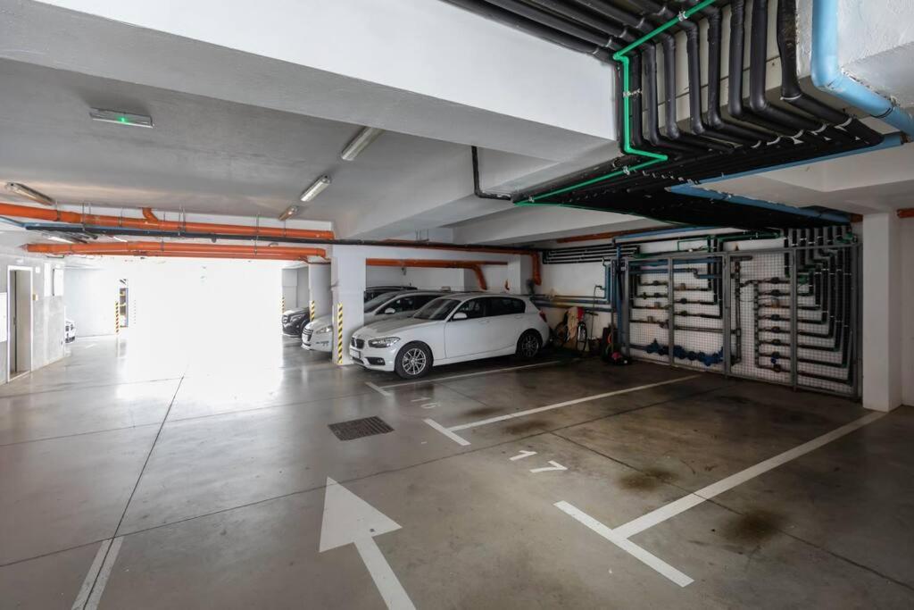 Stylish Two Bedroom Apartment&Garage Parking Place Дубровник Экстерьер фото